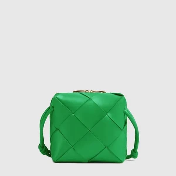 보테가 베네타 여성 미니 카세트 카메라 백 - Bottega veneta Womens Mi… 이미지 1/3