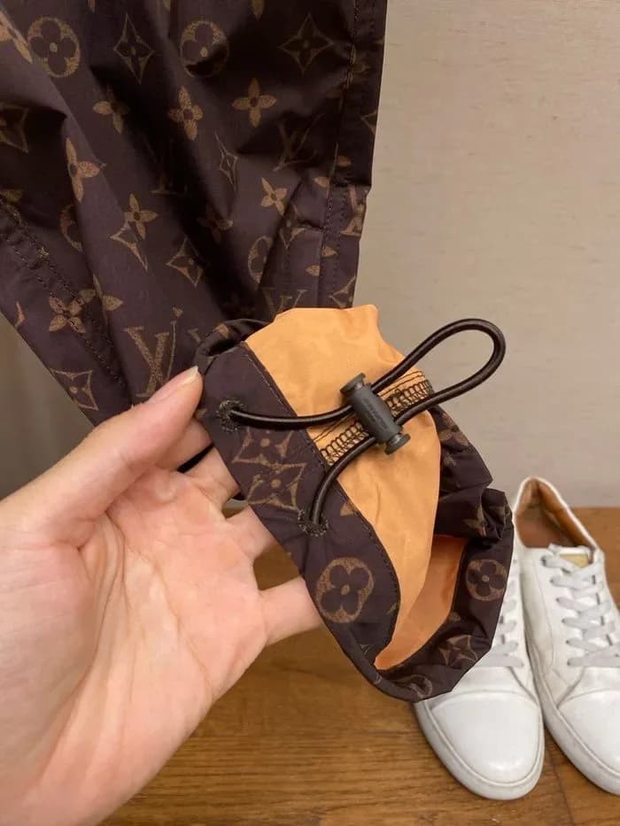루이비통 남성 스웻 팬츠 - Louis vuitton Mens Sweat Pants - lvc17408x 이미지 9/11