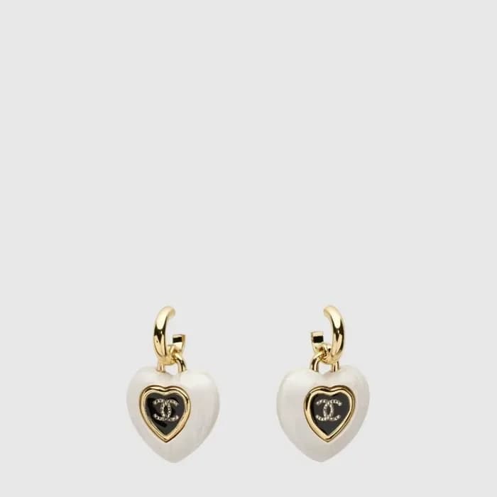 샤넬 여성 CC 하트 펜던트 이어링 - Chanel Womens CC Heart Penda… 이미지 1/4