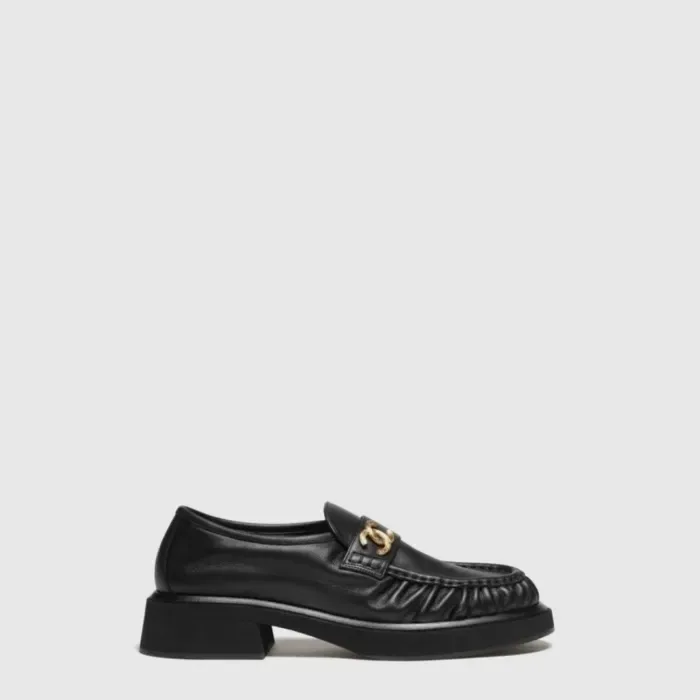 샤넬 여성 CC 모카신 로퍼 - Chanel Womens CC Moccasin Loafer…